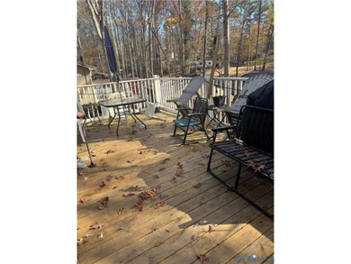 Come explore the popular River Ridge neighborhood on Lake Gaston on River Ridge Golf Club in Virginia - for sale on GolfHomes.com, golf home, golf lot