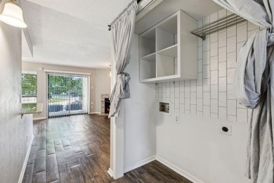 Welcome to 2505 Wedglea Drive, Unit #209--an updated and stylish on Stevens Park Golf Course in Texas - for sale on GolfHomes.com, golf home, golf lot