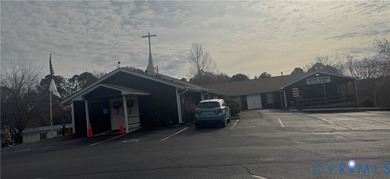 Come explore the popular River Ridge neighborhood on Lake Gaston on River Ridge Golf Club in Virginia - for sale on GolfHomes.com, golf home, golf lot