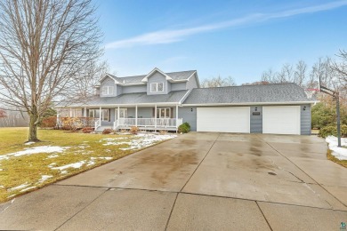 Discover this exceptional 6-bedroom, 4-bathroom home located in on Territory Golf Club in Minnesota - for sale on GolfHomes.com, golf home, golf lot