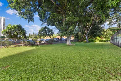 Breezy end/corner unit with golf course views near Pearlridge! on Pearl Country Club in Hawaii - for sale on GolfHomes.com, golf home, golf lot
