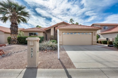 This beautifully remodeled 2-bedroom, 2-bathroom home is nestled on Oakwood Golf Club  in Arizona - for sale on GolfHomes.com, golf home, golf lot