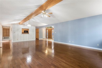 Custom 2 bed, 2.5 bath home with all main living on one level on Bella Vista Country Club - Berksdale in Arkansas - for sale on GolfHomes.com, golf home, golf lot