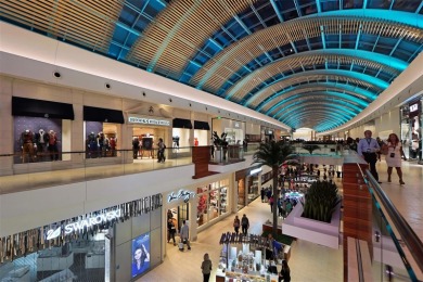 Highly sought after 2 Bedroom and 2 Bath Condo with fabulous on Palm Aire Country Club of Sarasota in Florida - for sale on GolfHomes.com, golf home, golf lot