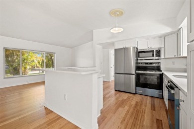 Tropical oasis in Northeast Park Shores! Two bedroom, two bath on The Renaisssance Vinoy Golf Club in Florida - for sale on GolfHomes.com, golf home, golf lot