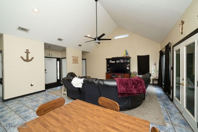 Spacious 5BR/5BA Home in Beautiful Diamondhead, MSDiscover on Diamondhead Country Club in Mississippi - for sale on GolfHomes.com, golf home, golf lot