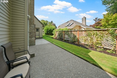 Single owner home with newer roof, new HVAC, newer water heater on Charbonneau Golf Club in Oregon - for sale on GolfHomes.com, golf home, golf lot