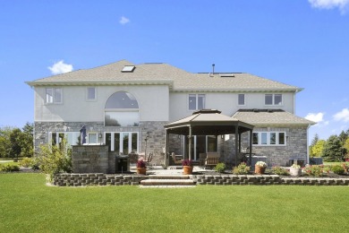 Modern, fresh & bright are the first impressions of this well on Tamarack Golf Club in Illinois - for sale on GolfHomes.com, golf home, golf lot