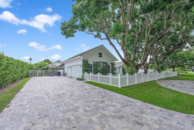 A must see ranch style home with a large loft located in the on Turtle Creek Club in Florida - for sale on GolfHomes.com, golf home, golf lot