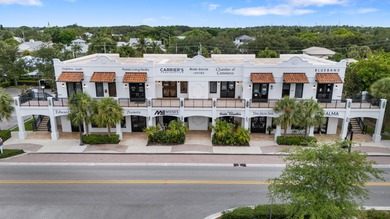 This 2 bedroom, 1 bath CBS home boasts a prime location within on McArthur Golf Club in Florida - for sale on GolfHomes.com, golf home, golf lot