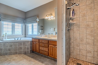 Luxury Living on the Eagle Point Golf Course! Enjoy Year-Round on Veterans Memorial Golf Course in Oregon - for sale on GolfHomes.com, golf home, golf lot