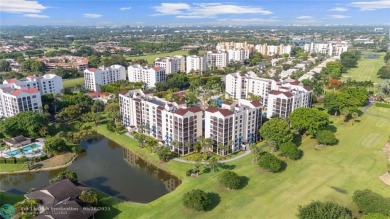 LUXURY, SPACE  VIEWS--THIS 3BR, 2.5BA CORNER CONDO HAS IT ALL! on Boca Pointe Country Club in Florida - for sale on GolfHomes.com, golf home, golf lot