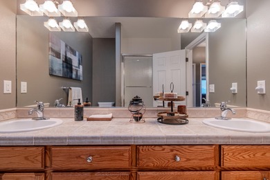 Luxury Living on the Eagle Point Golf Course! Enjoy Year-Round on Veterans Memorial Golf Course in Oregon - for sale on GolfHomes.com, golf home, golf lot