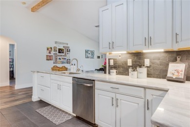 ***PLEASE TAKE A WALK THROUGH YOUR NEW HOME WITH THE 3D on Bobcat Trail Golf Club in Florida - for sale on GolfHomes.com, golf home, golf lot