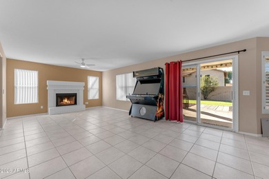 Beautiful Newly Updated Home in Prime Location 2 blocks from on Desert Mirage Golf Course in Arizona - for sale on GolfHomes.com, golf home, golf lot