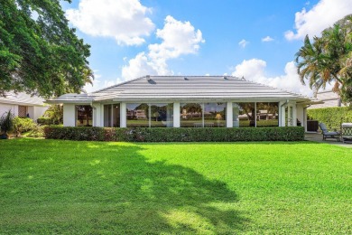 RARE 4-BEDROOM SINGLE FAMILY HOME WITH SWEEPING FAIRWAY on Atlantis Golf Club in Florida - for sale on GolfHomes.com, golf home, golf lot
