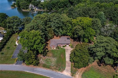 Live where you play!! Encapsulated crawlspace, new front windows on Indian Creek Yacht and Country Club in Virginia - for sale on GolfHomes.com, golf home, golf lot