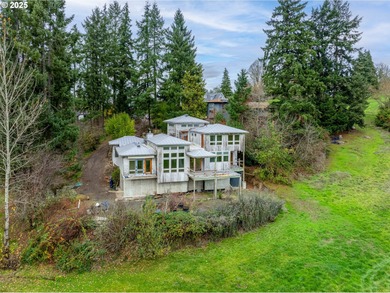 Tremendous remodel potential with this blank canvas, tri-level on Laurelwood Golf Course in Oregon - for sale on GolfHomes.com, golf home, golf lot