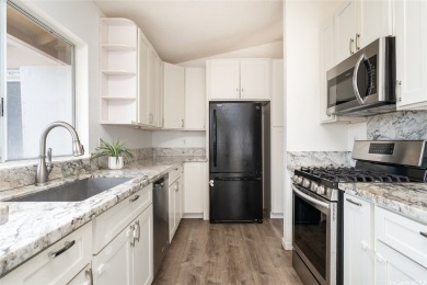 Welcome to this charming single level home in the highly on Coral Creek Golf Course in Hawaii - for sale on GolfHomes.com, golf home, golf lot