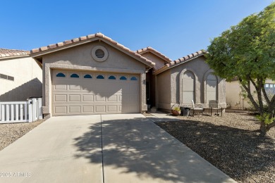 Welcome to this charming 2-bed, 2-bath home on the walking path on Sun Lakes Country Club in Arizona - for sale on GolfHomes.com, golf home, golf lot