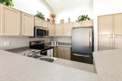 Welcome to this charming 2-bed, 2-bath home on the walking path on Sun Lakes Country Club in Arizona - for sale on GolfHomes.com, golf home, golf lot