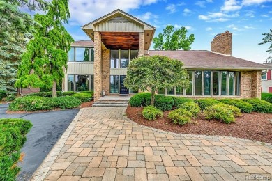 Location, Location, Location*** Motivated Seller***Welcome to on Birmingham Country Club in Michigan - for sale on GolfHomes.com, golf home, golf lot