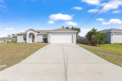 Welcome to your dream home!  As you step inside, you'll be on Bobcat Trail Golf Club in Florida - for sale on GolfHomes.com, golf home, golf lot