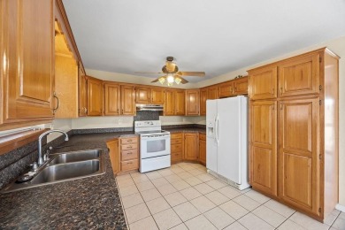 Highly sought after duplex in Holiday Island. Two roomy units on Holiday Island Executive Golf Course in Arkansas - for sale on GolfHomes.com, golf home, golf lot