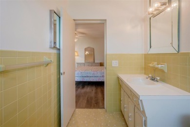 PRICED REDUCED!   Desirable 1,400 sq ft end unit, 2 bed/2 bath on On Top Of The World Golf Course in Florida - for sale on GolfHomes.com, golf home, golf lot