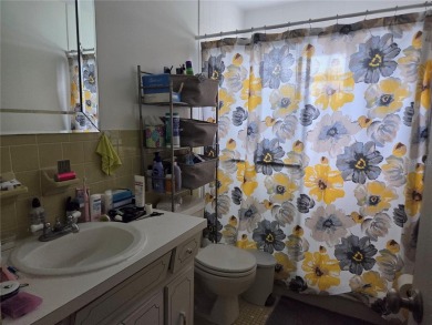 PRICED REDUCED!   Desirable 1,400 sq ft end unit, 2 bed/2 bath on On Top Of The World Golf Course in Florida - for sale on GolfHomes.com, golf home, golf lot