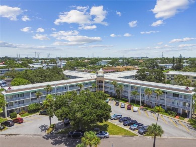 PRICED REDUCED!!  Beautifully Updated 2-Bedroom, 2-Bath End Unit on On Top Of The World Golf Course in Florida - for sale on GolfHomes.com, golf home, golf lot