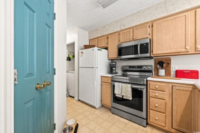Don't miss your chance to own this beautifully furnished on River Oaks Golf Plantation  in South Carolina - for sale on GolfHomes.com, golf home, golf lot
