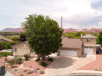 Fantastic home located at the end of a cul-de-sac in Canyon on Entrada at Snow Canyon in Utah - for sale on GolfHomes.com, golf home, golf lot