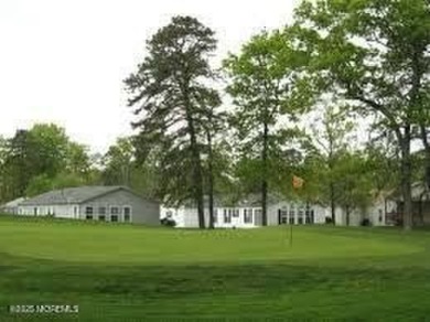 What a wonderful home in Fairways at Mays Landing.  This on Mays Landing Golf and Country Club in New Jersey - for sale on GolfHomes.com, golf home, golf lot