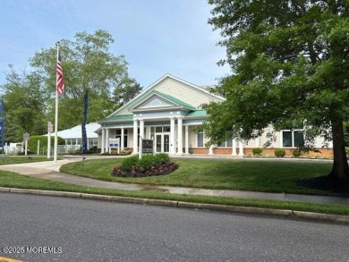 What a wonderful home in Fairways at Mays Landing.  This on Mays Landing Golf and Country Club in New Jersey - for sale on GolfHomes.com, golf home, golf lot