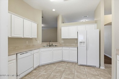 BUYER INCENTIVE - SELLER PAYING up to 2% of purchase price on King and Bear Golf Course/World Golf Village in Florida - for sale on GolfHomes.com, golf home, golf lot