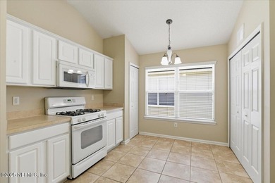 BUYER INCENTIVE - SELLER PAYING up to 2% of purchase price on King and Bear Golf Course/World Golf Village in Florida - for sale on GolfHomes.com, golf home, golf lot