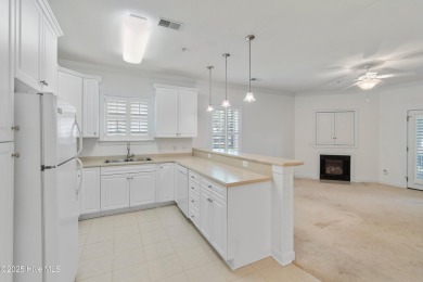 This 3 BR, 2.5 bathroom Osprey Ridge end unit condo in the on Sea Trail Golf Resort in North Carolina - for sale on GolfHomes.com, golf home, golf lot