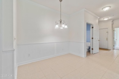 This 3 BR, 2.5 bathroom Osprey Ridge end unit condo in the on Sea Trail Golf Resort in North Carolina - for sale on GolfHomes.com, golf home, golf lot