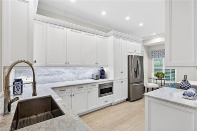 This beautifully updated turnkey end-unit villa in the highly on Wyndemere Country Club in Florida - for sale on GolfHomes.com, golf home, golf lot