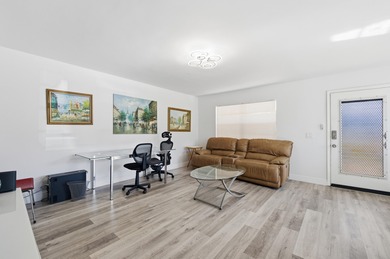 **TRUE CORNER UNIT** Welcome to 193 Burgundy E, a beautifully on Kings Point Golf -Flanders Way in Florida - for sale on GolfHomes.com, golf home, golf lot