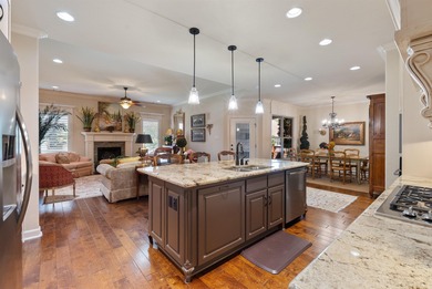 Beautiful home located in Chenal Valley with golf cart access to on Chenal Country Club - Bear Den Mountain in Arkansas - for sale on GolfHomes.com, golf home, golf lot