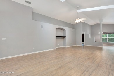 Welcome to this beautifully maintained 3-bedroom, 2-bathroom on The Golf Club At Cypress Head in Florida - for sale on GolfHomes.com, golf home, golf lot