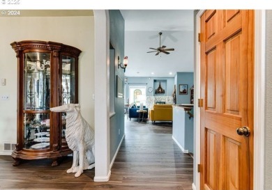 Don't miss your opportunity to own this beautiful home located on  in Oregon - for sale on GolfHomes.com, golf home, golf lot