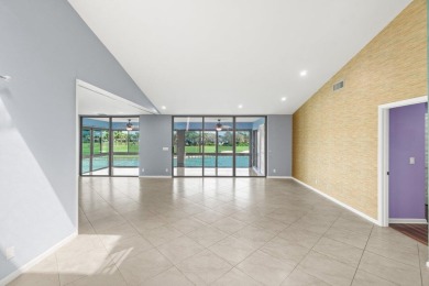 Move-in ready, flex 3BR/2BA condo in desirable Eastgate at on Hunters Run Golf and Country Club in Florida - for sale on GolfHomes.com, golf home, golf lot