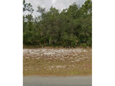 LOCATION, LOCATION!! THIS GREAT LOT IS IN THE DESIRABLE SUN N' on Sun n Lake Golf and Country Club in Florida - for sale on GolfHomes.com, golf home, golf lot