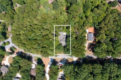 Welcome to this lovely Lake Hartwell area home with winter views on The Trail At Chickasaw Pointe in South Carolina - for sale on GolfHomes.com, golf home, golf lot