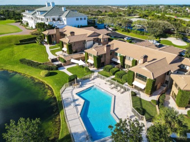 METICULOUSLY RENOVATED TO THE STUDS. ENJOY CONCIERGE STYLE on Jupiter Hills Club in Florida - for sale on GolfHomes.com, golf home, golf lot
