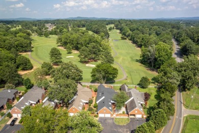 THE BEST OF GOLF COURSE LIVING! Enjoy INCREDIBLE golf course on Hot Springs Golf and Country Club in Arkansas - for sale on GolfHomes.com, golf home, golf lot