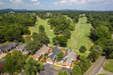 THE BEST OF GOLF COURSE LIVING! Enjoy INCREDIBLE golf course on Hot Springs Golf and Country Club in Arkansas - for sale on GolfHomes.com, golf home, golf lot